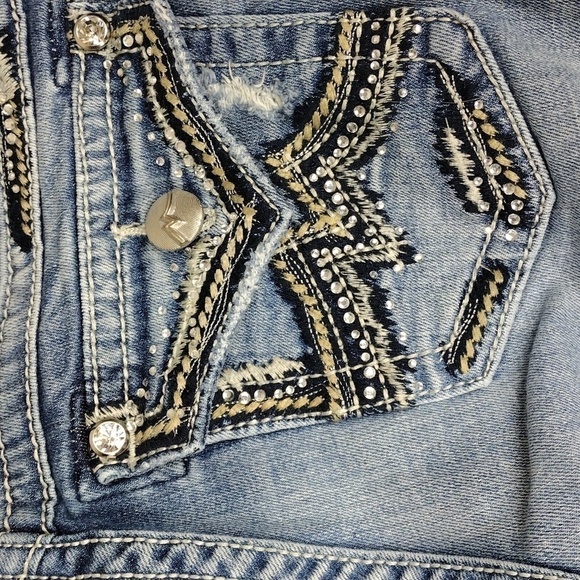 Miss Me Style JE1098BL Blue Light Wash Distressed Mid Rise Boot Cut Denim Jean - Picture 13 of 15